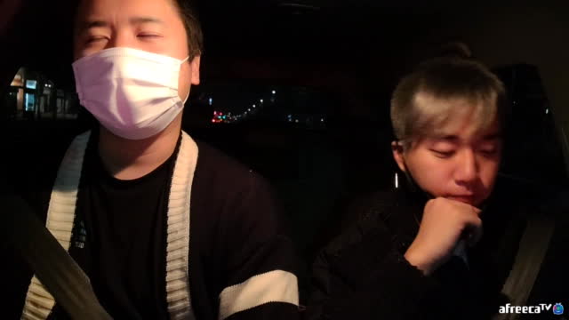 [클립]갓성은 거리노래방 컴퓨터 300만원 방송용 본체사러갑니다/짭태우x갓성은,갓엔터 | SOOP VOD